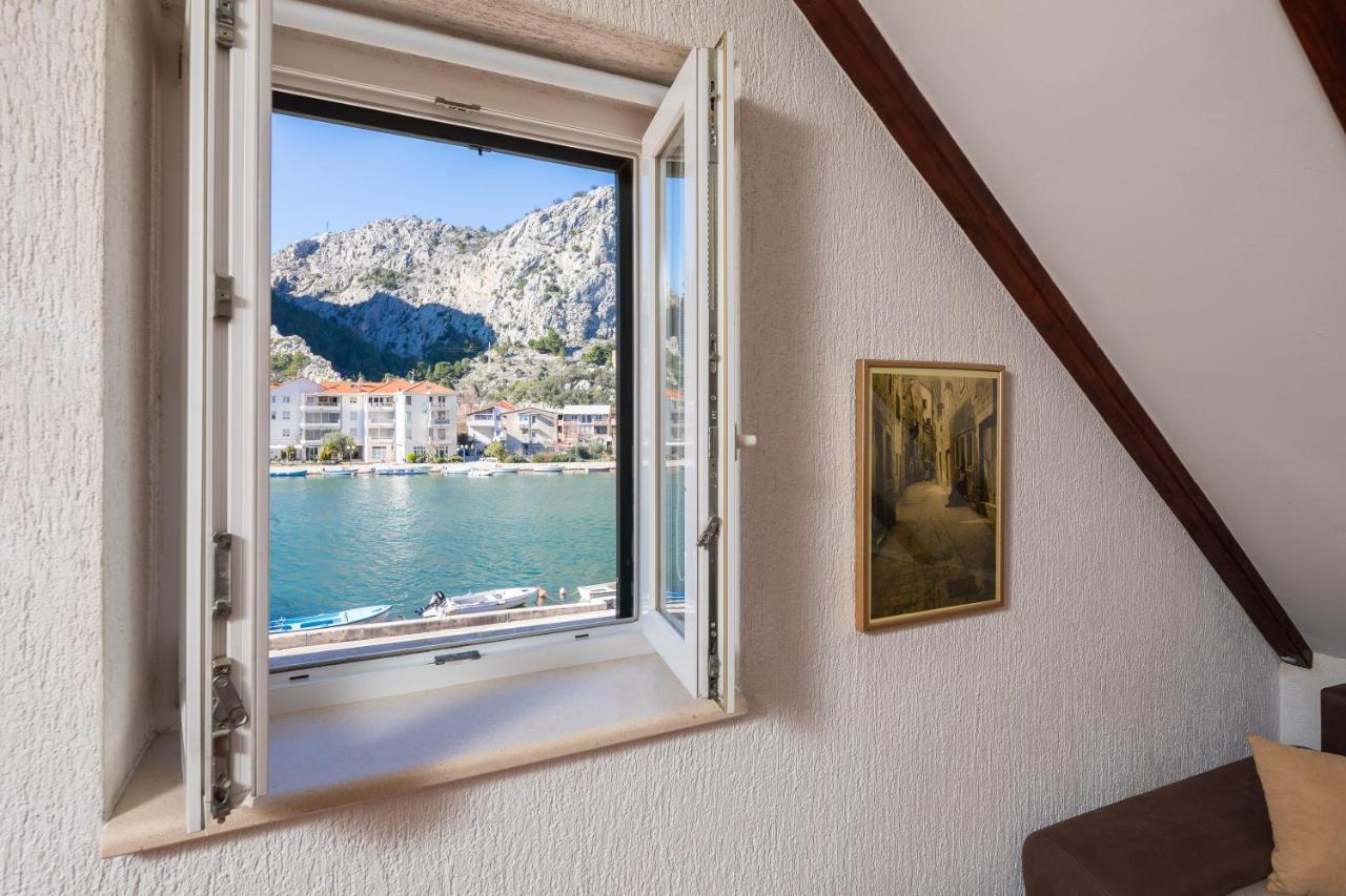 Central Alley Omiš Екстериор снимка