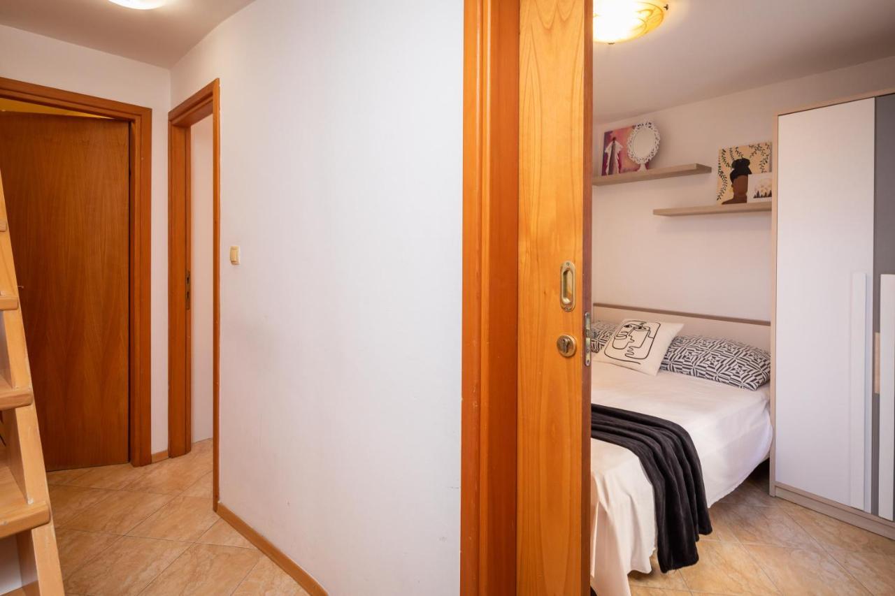 Central Alley Omiš Екстериор снимка