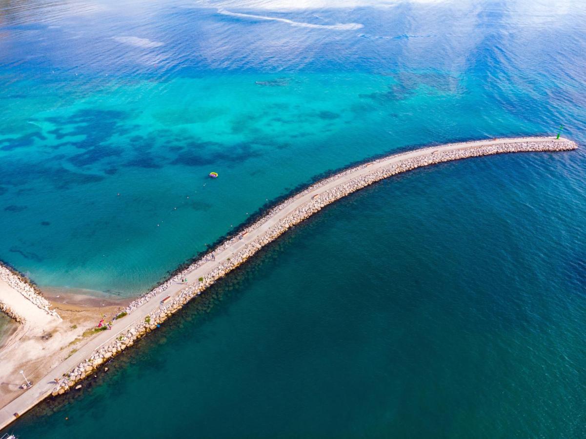 Central Alley Omiš Екстериор снимка