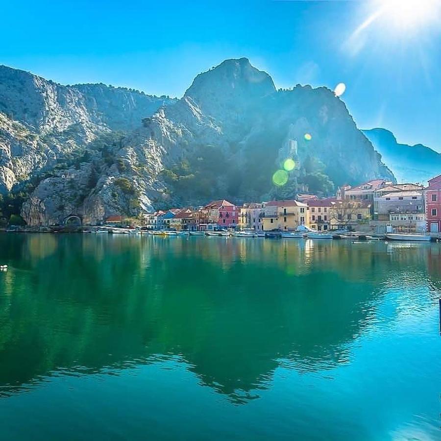 Central Alley Omiš Екстериор снимка